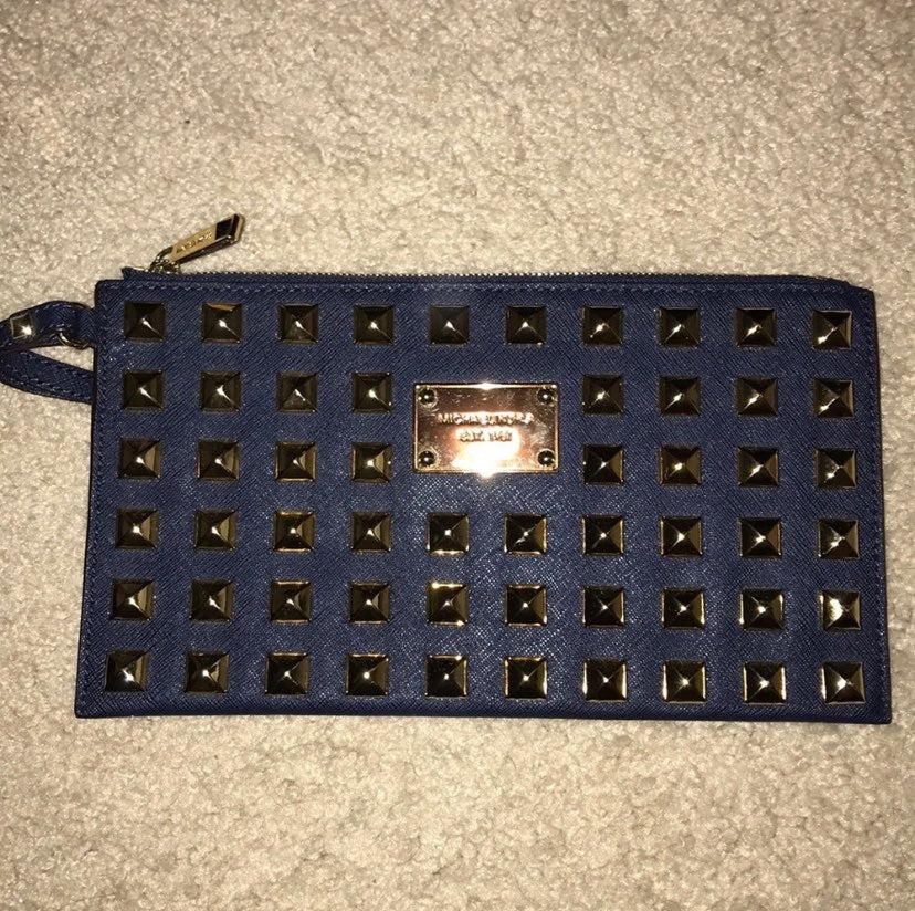 Michael kors clutch