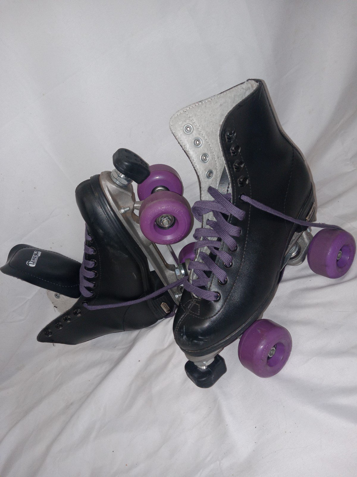Skates