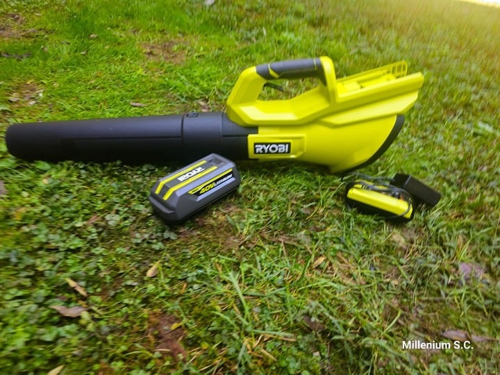 Ryobi 40V Jet Fan Blower 120MPH 550 CFM W/ 40V Battery & Charger Model RY40LB01K