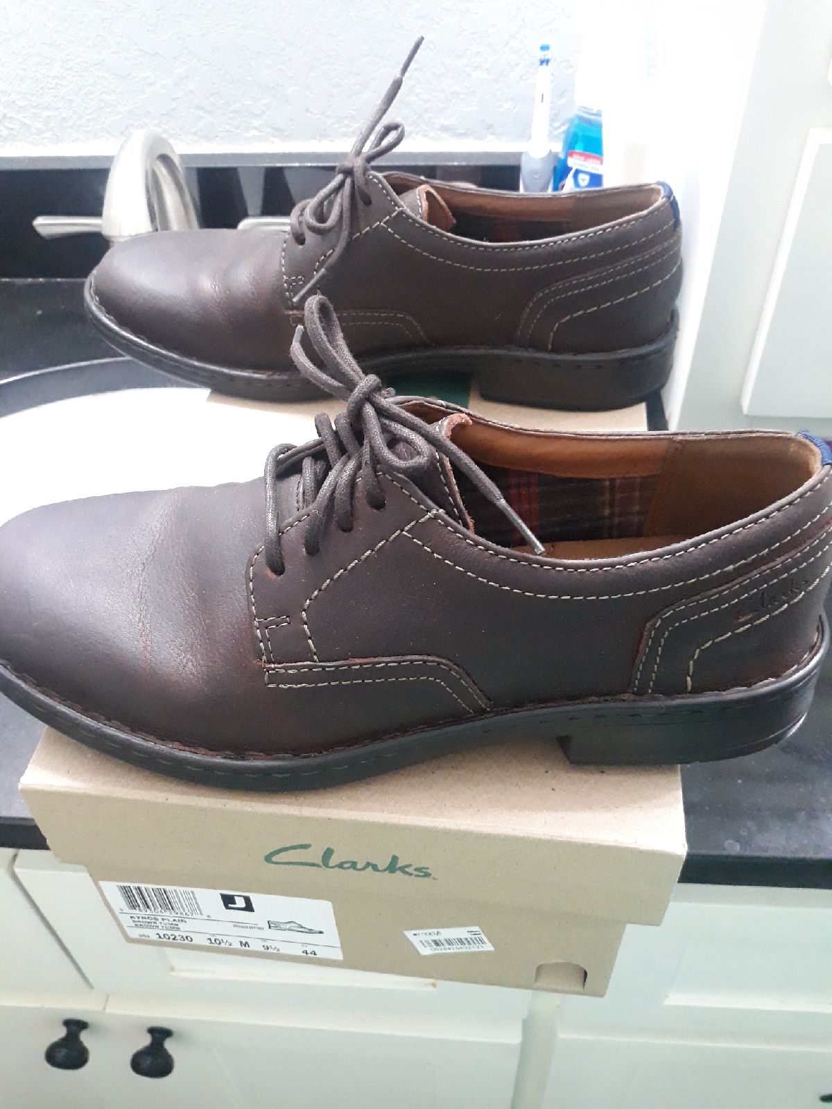men shoes size 10 1/2