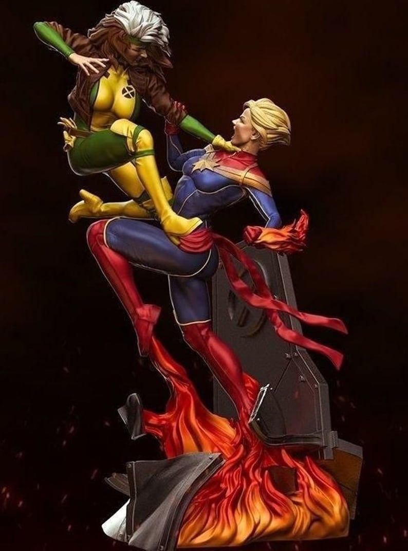 captain Marvel vs rogue statue