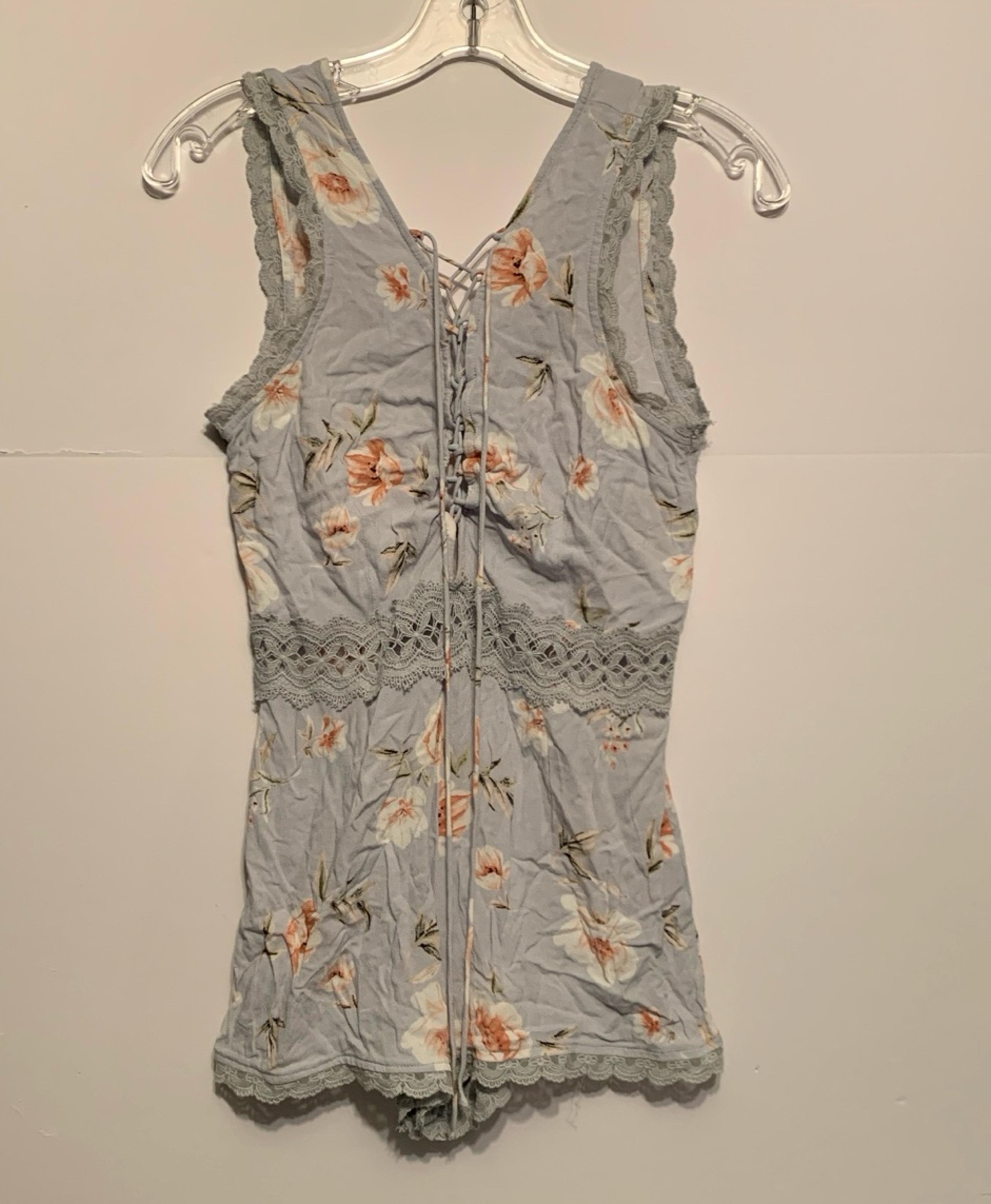 Kendall & Kylie Floral Romper XS Baby Blue Casual Summer