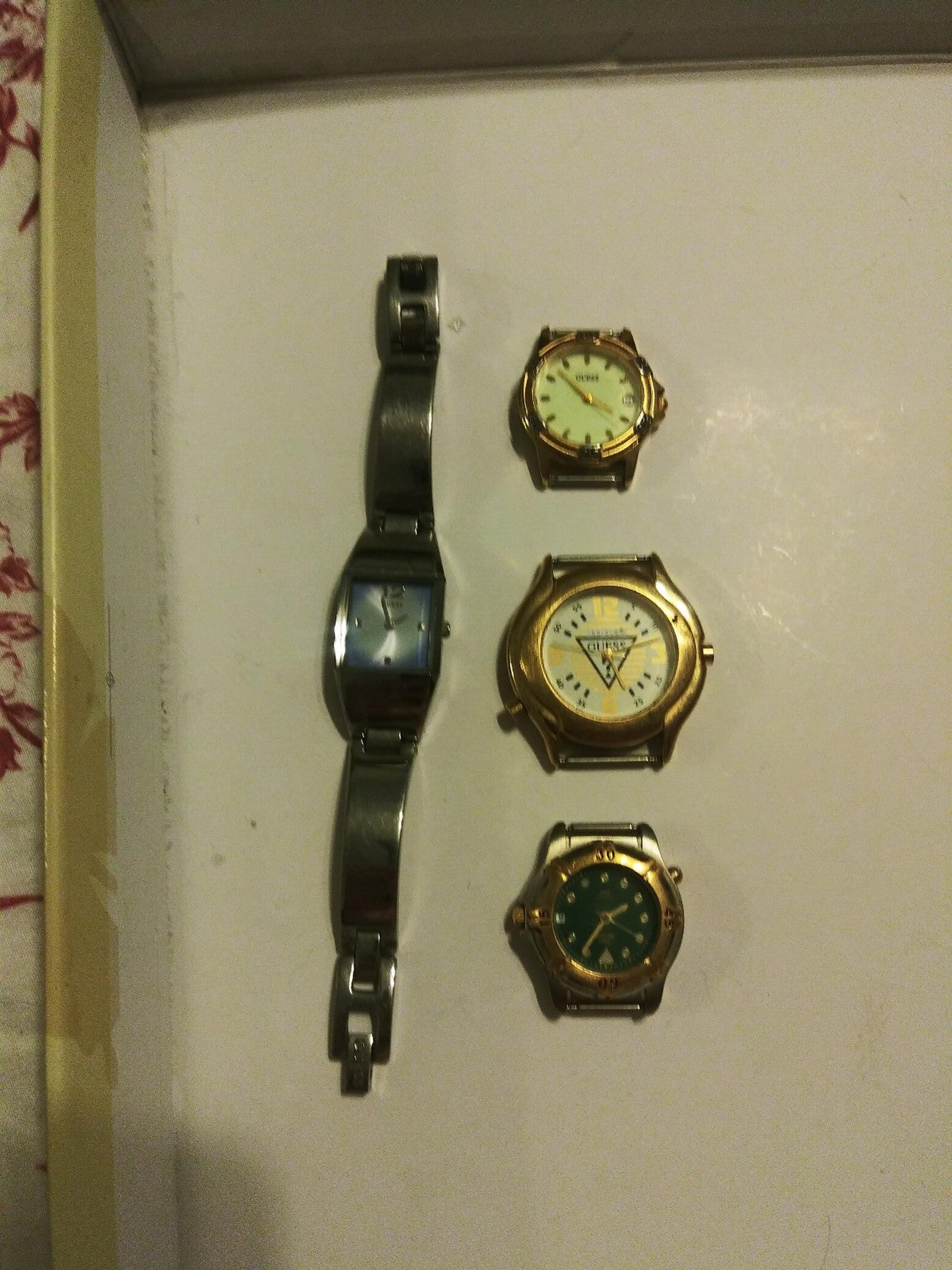 4 vintage guess watches