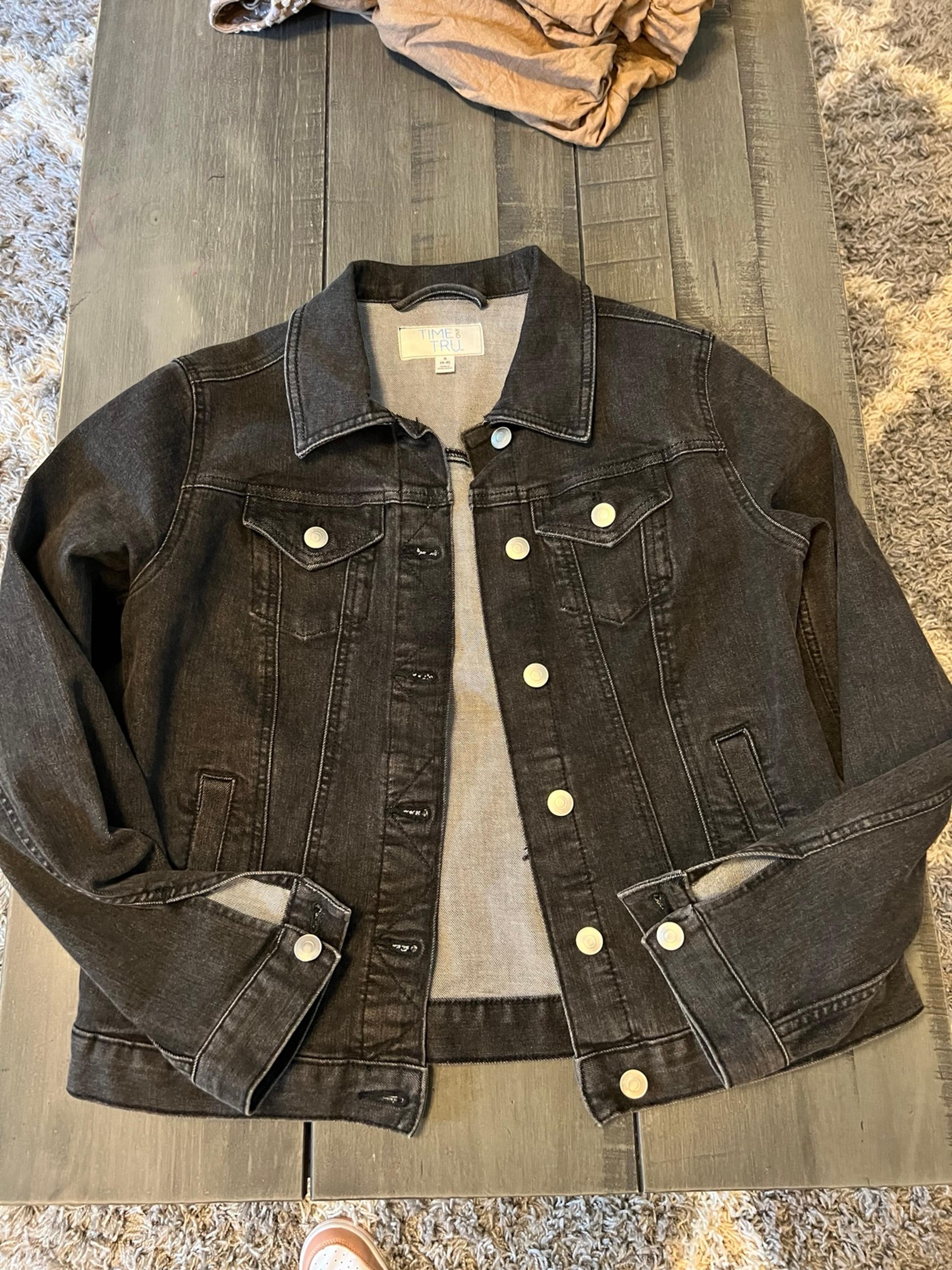 NWOT Time and Tru Black Denim Jacket