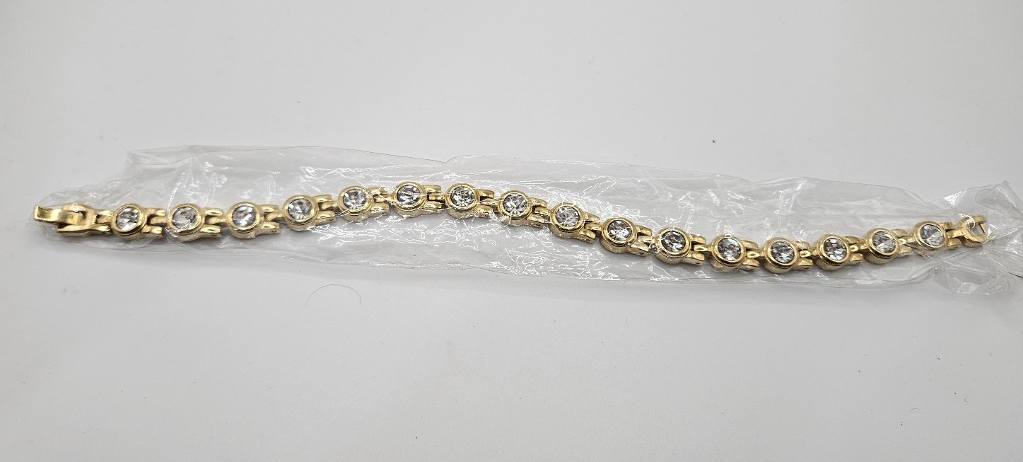 Gold Tone Clear Rhinestones woman's Bracelet MSRP 449.00 Las Vegas pur life