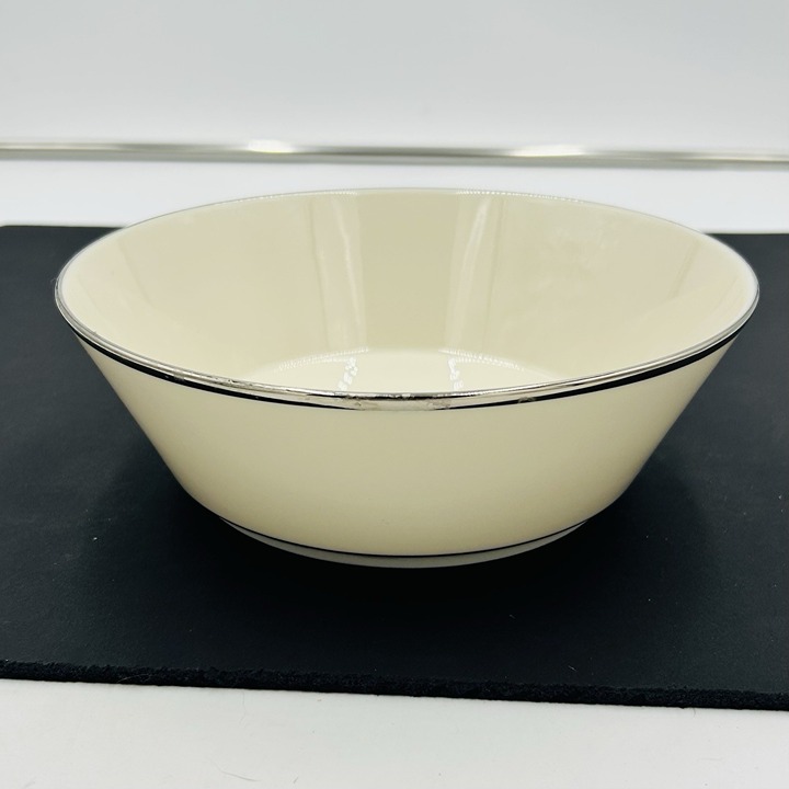 Lenox Rapture 7 7/8 Round Vegetable Serving Bowl Retired Platinum Rim USA