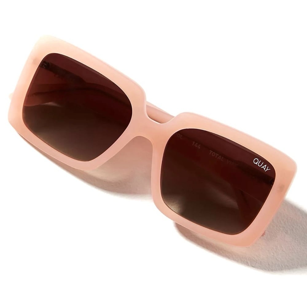 QUAY Total Vibe Sunglasses Polarized Pink Frame Brown Lens NWT