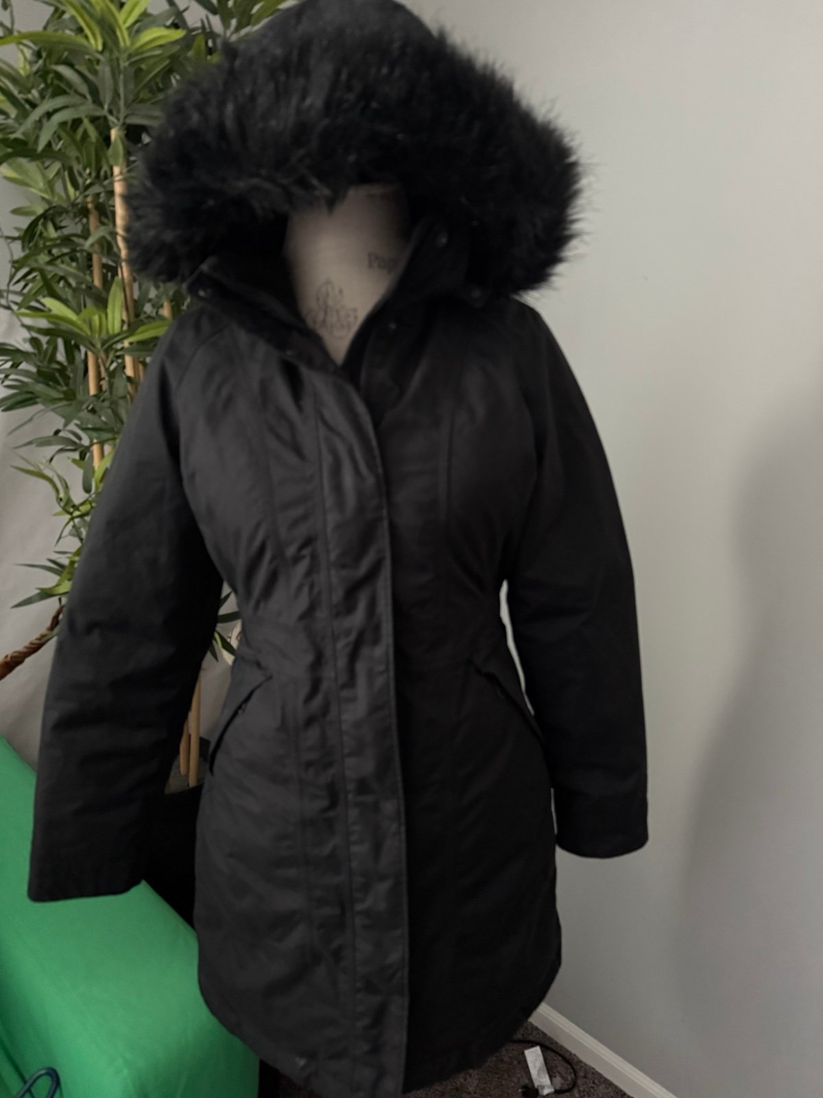 The North Face Coat Size small women black Faux Fur hood Arctic down parka winte