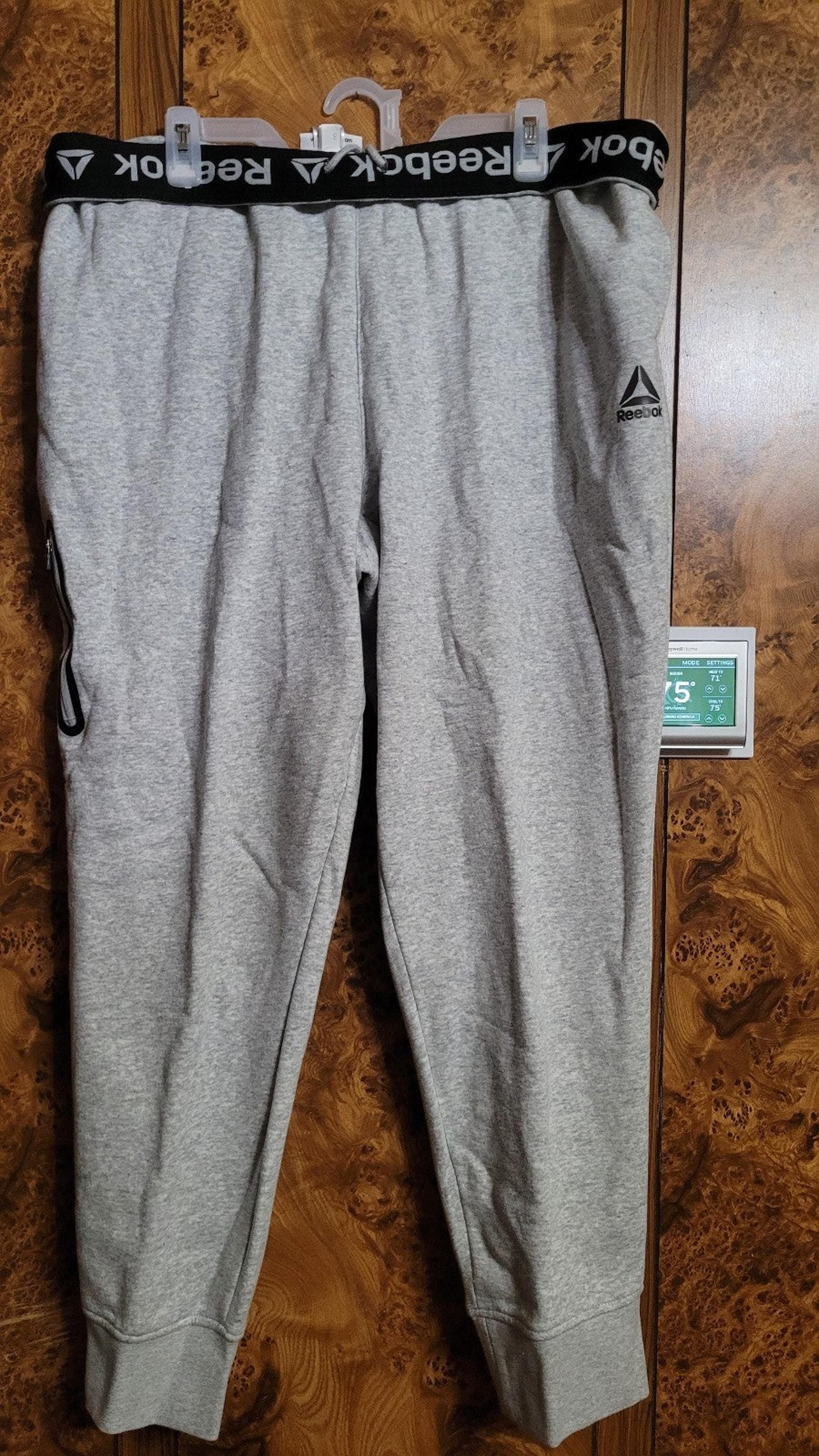 REEBOK men's big sweatpants joggers NEW Drawstring pockts side zip Grey 2XL