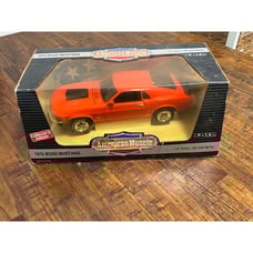 Ertl American Muscle 1970 Boss Mustang 302 1:18 scale model Boxed Yellow