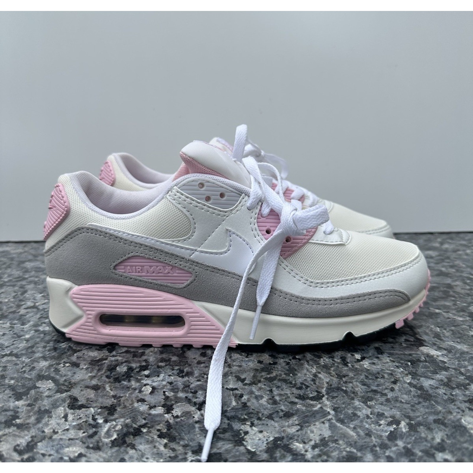 Nike Air Max 90 White Soft Pink Foam Gray WOMEN'S 8.5 FN7489 100