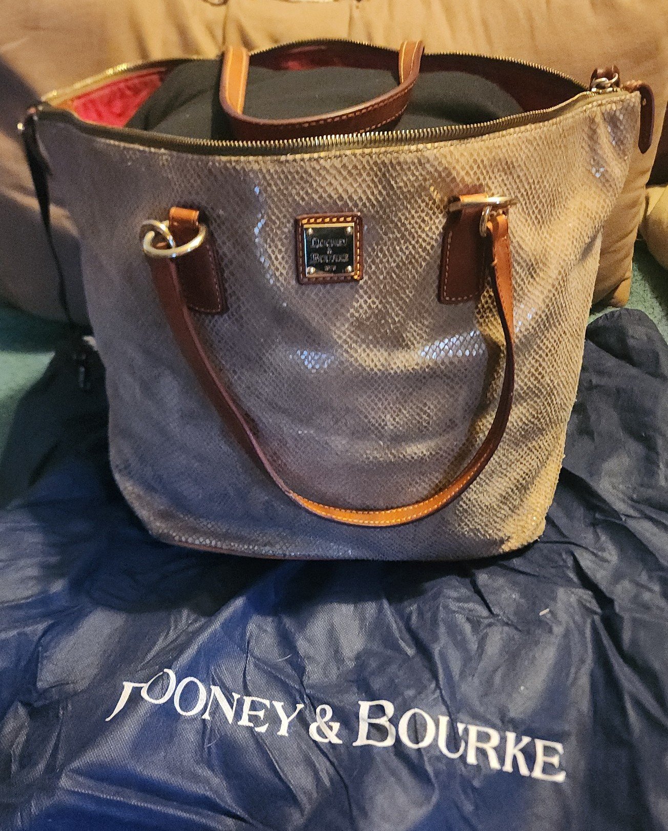Dooney Bourke