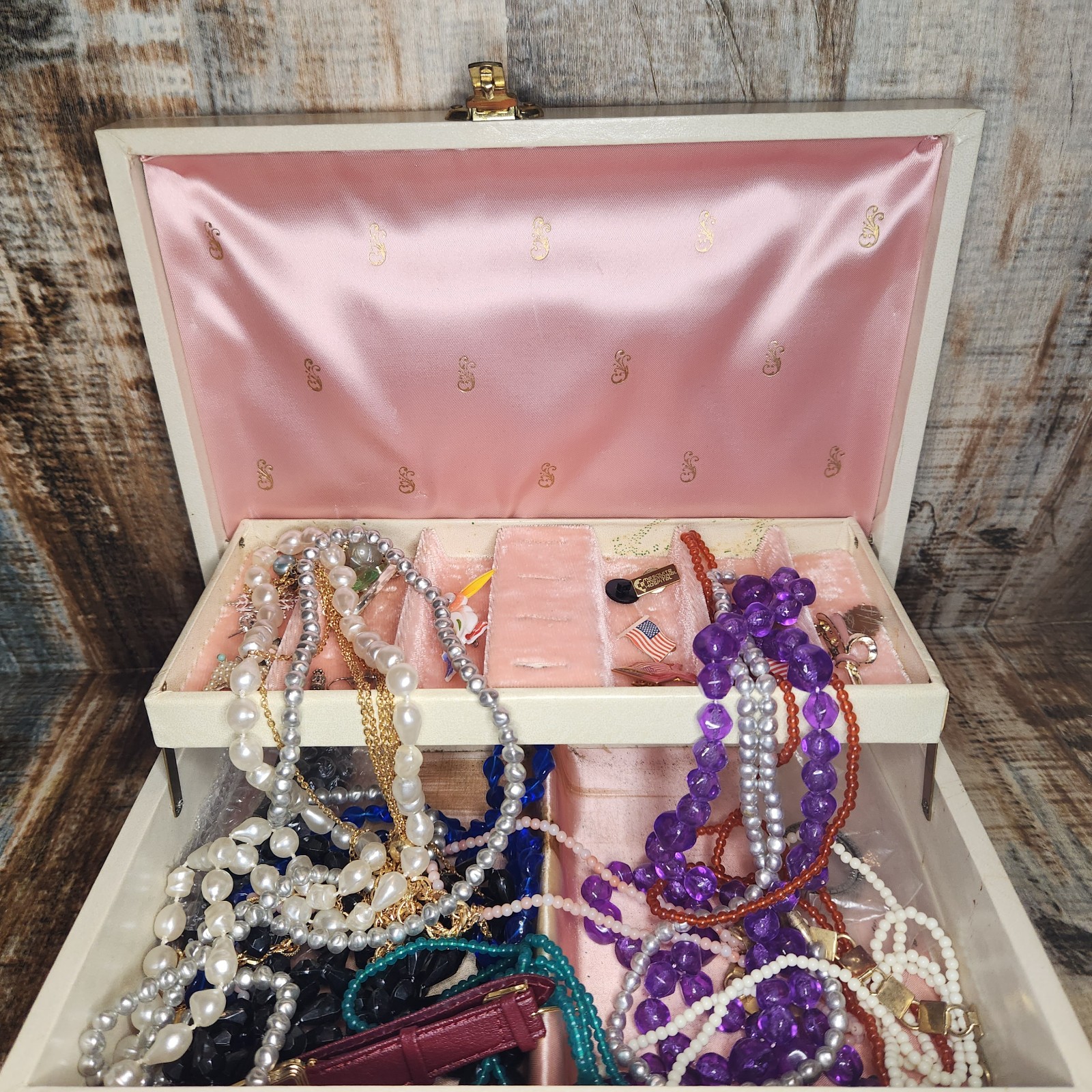 Vintage 1950s 2 Tier Fold Out Jewelry Box Barbie Pink Interior Full With Jewelry