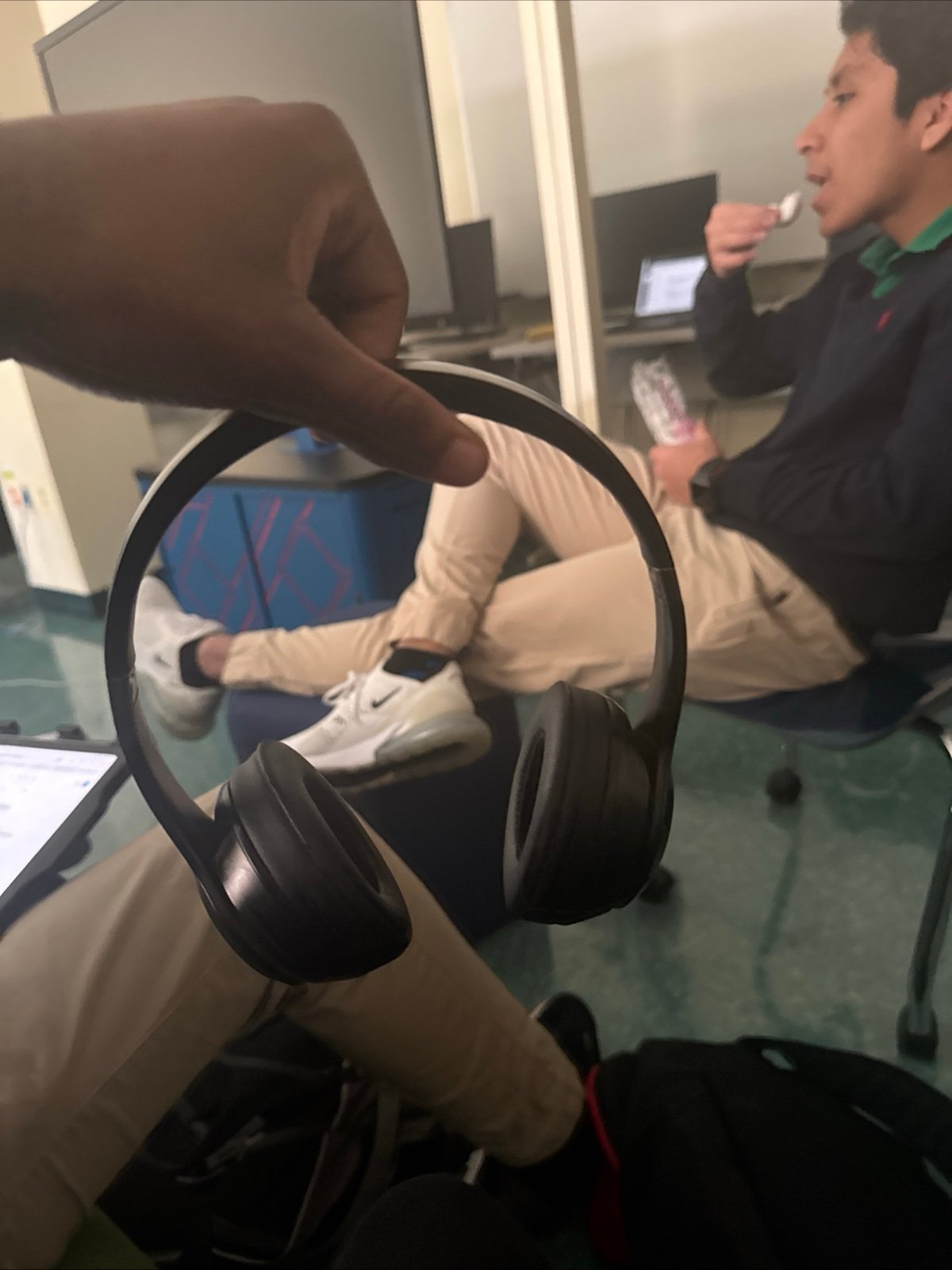 Beats Solo 4