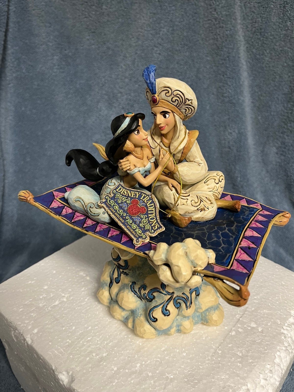 Rare Jim Shore Disney Aladdin and Jasmine Magic Carpet Ride w/ Box