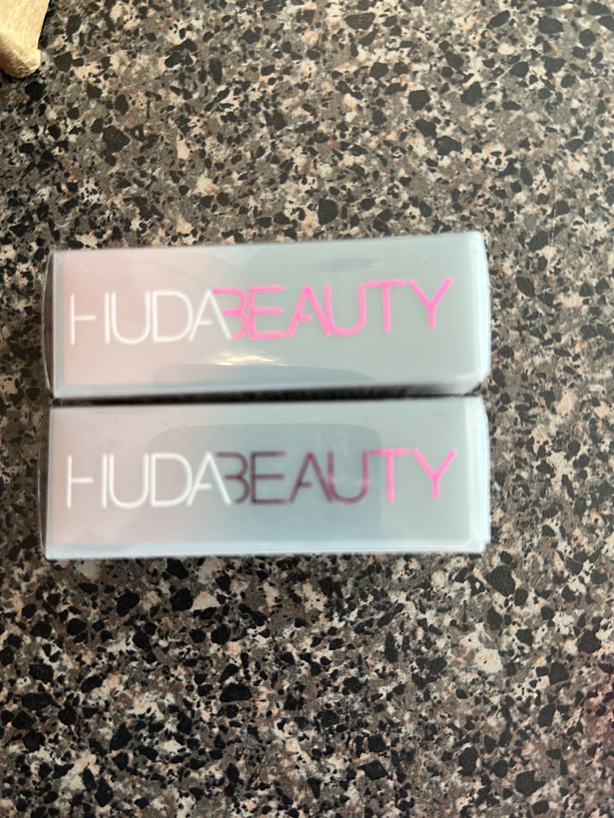 Huda Beauty Power Bullet Matte Lipstick