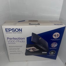 EPSON V300 Perfection Photo Flatbed Color Scanner Photos Negatives NEW SEALED!