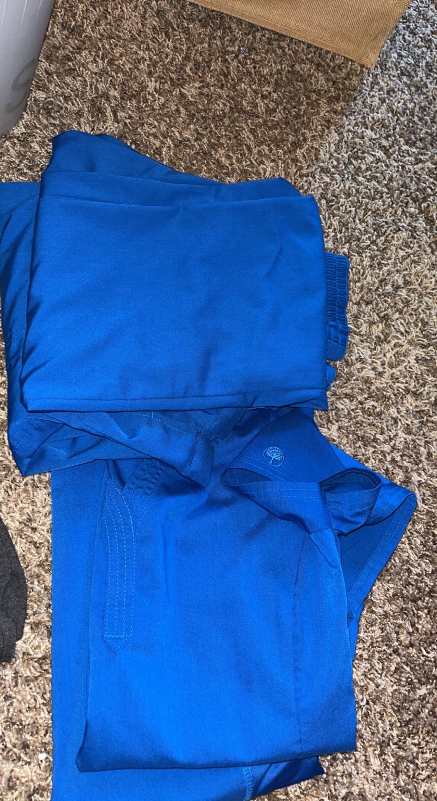 scrubs set