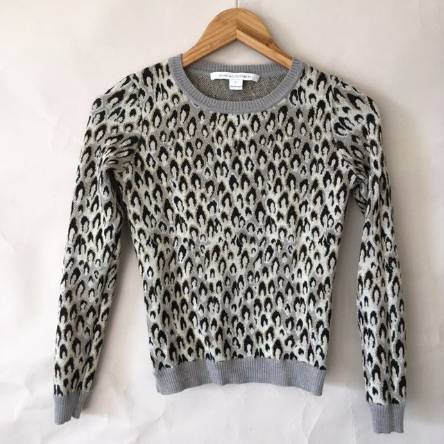 Diane von Furstenberg animal spots sweater XXS