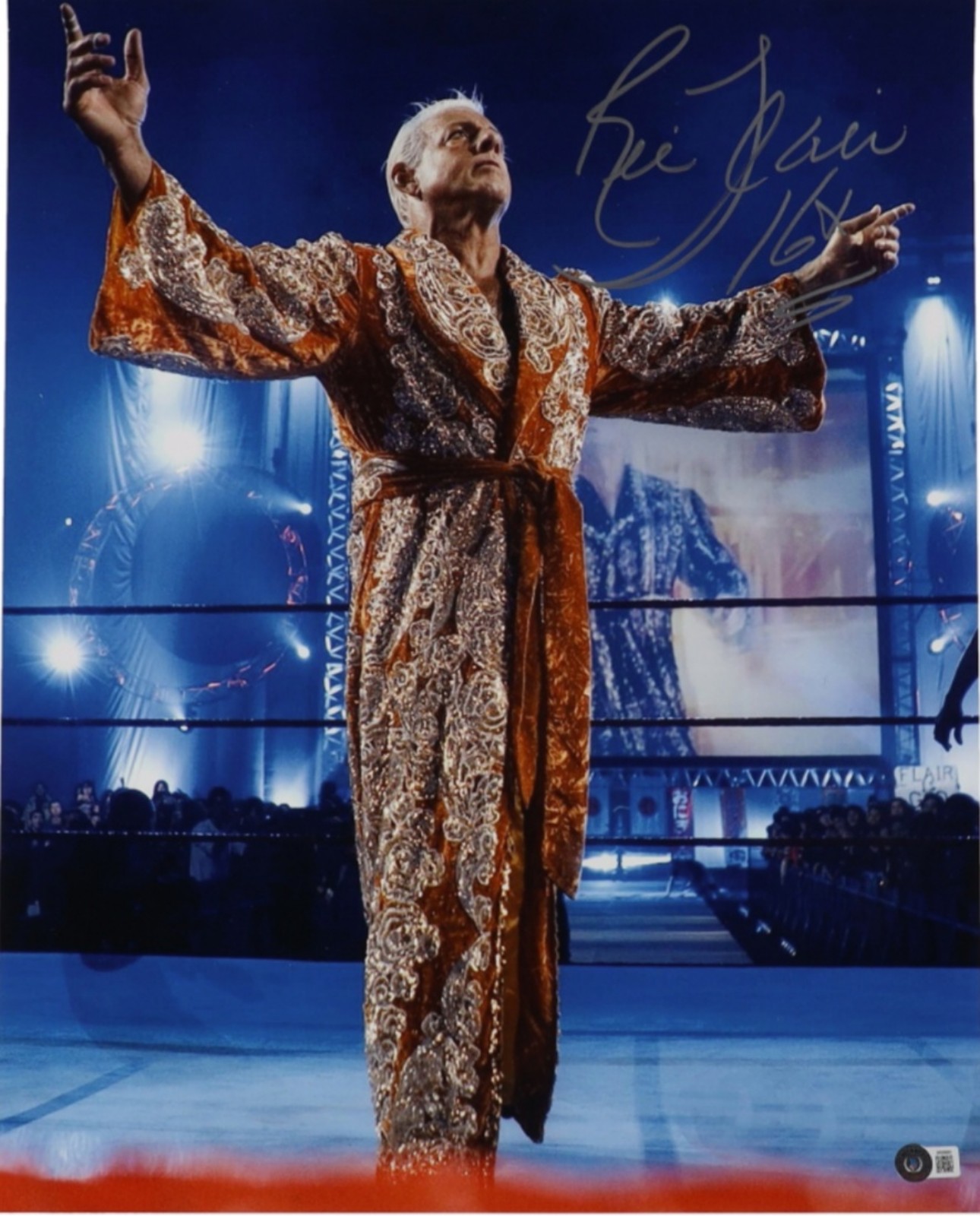 WWE Ric Flair hand signed 16x20 Photo with 16x inscription and Beckett certified