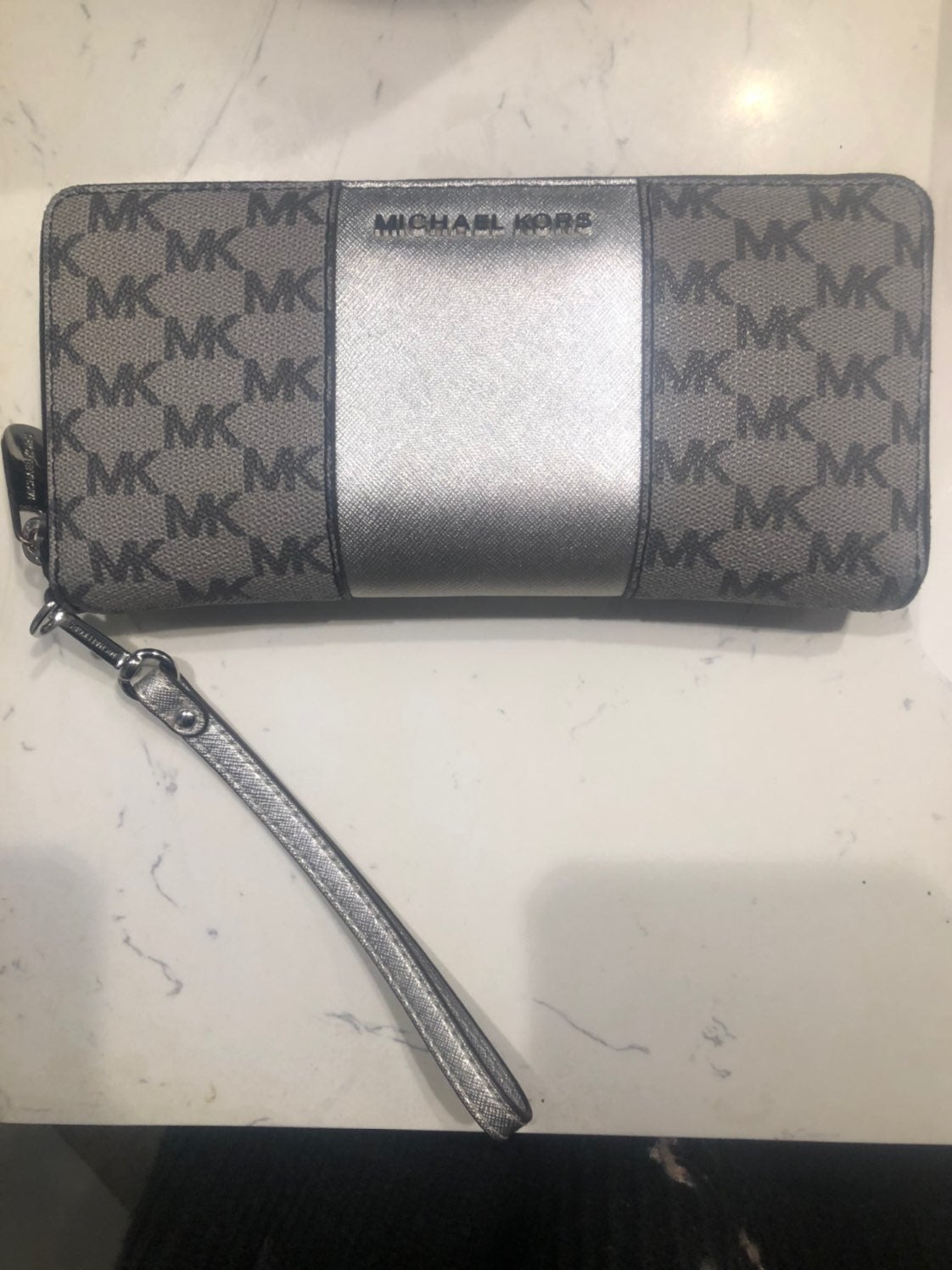 Michael Kors Large Zip Wallet/Wristlet