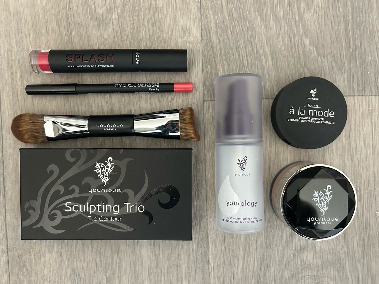 Younique Makup