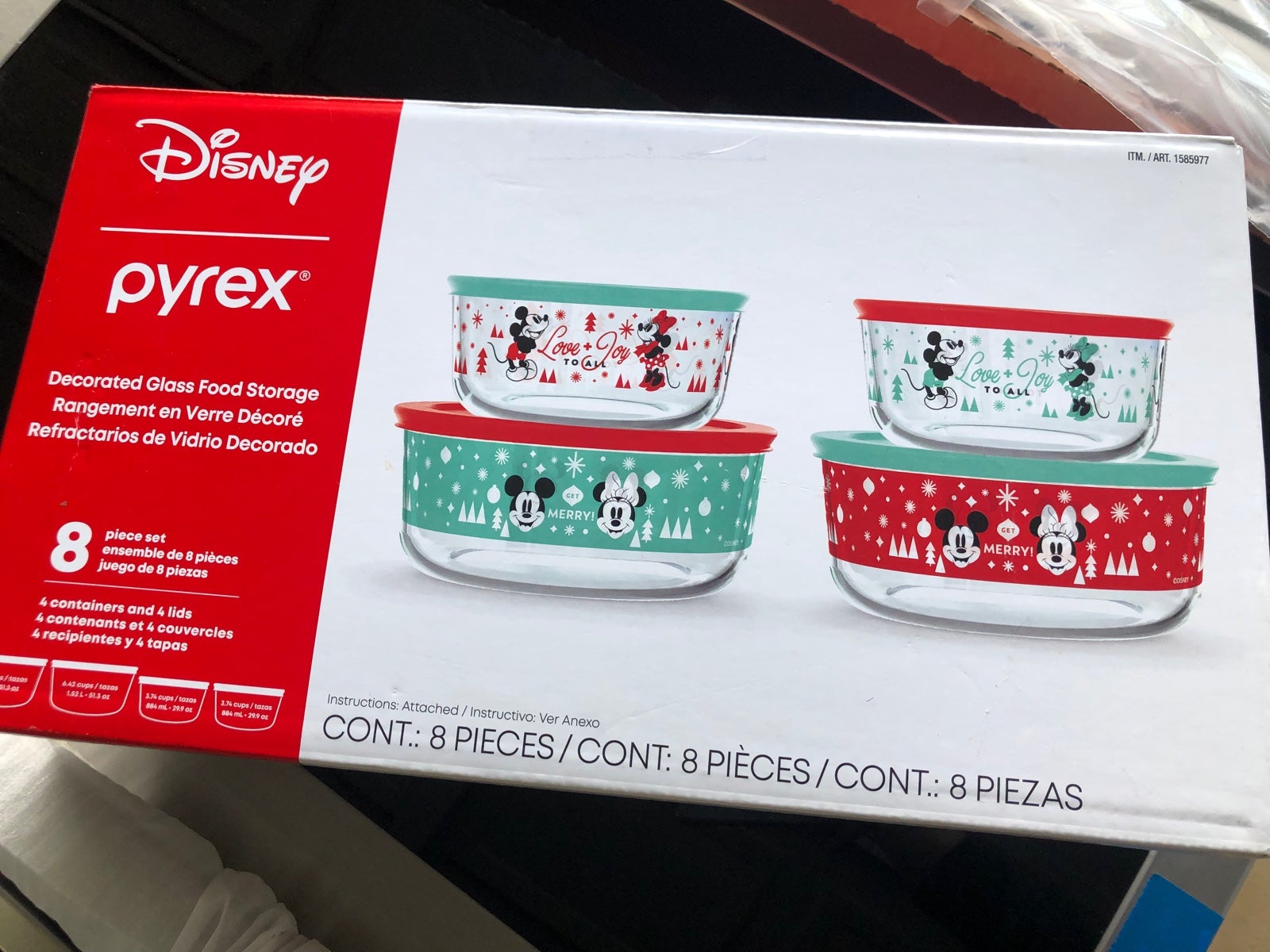 Disney Pyrex holiday bowl set