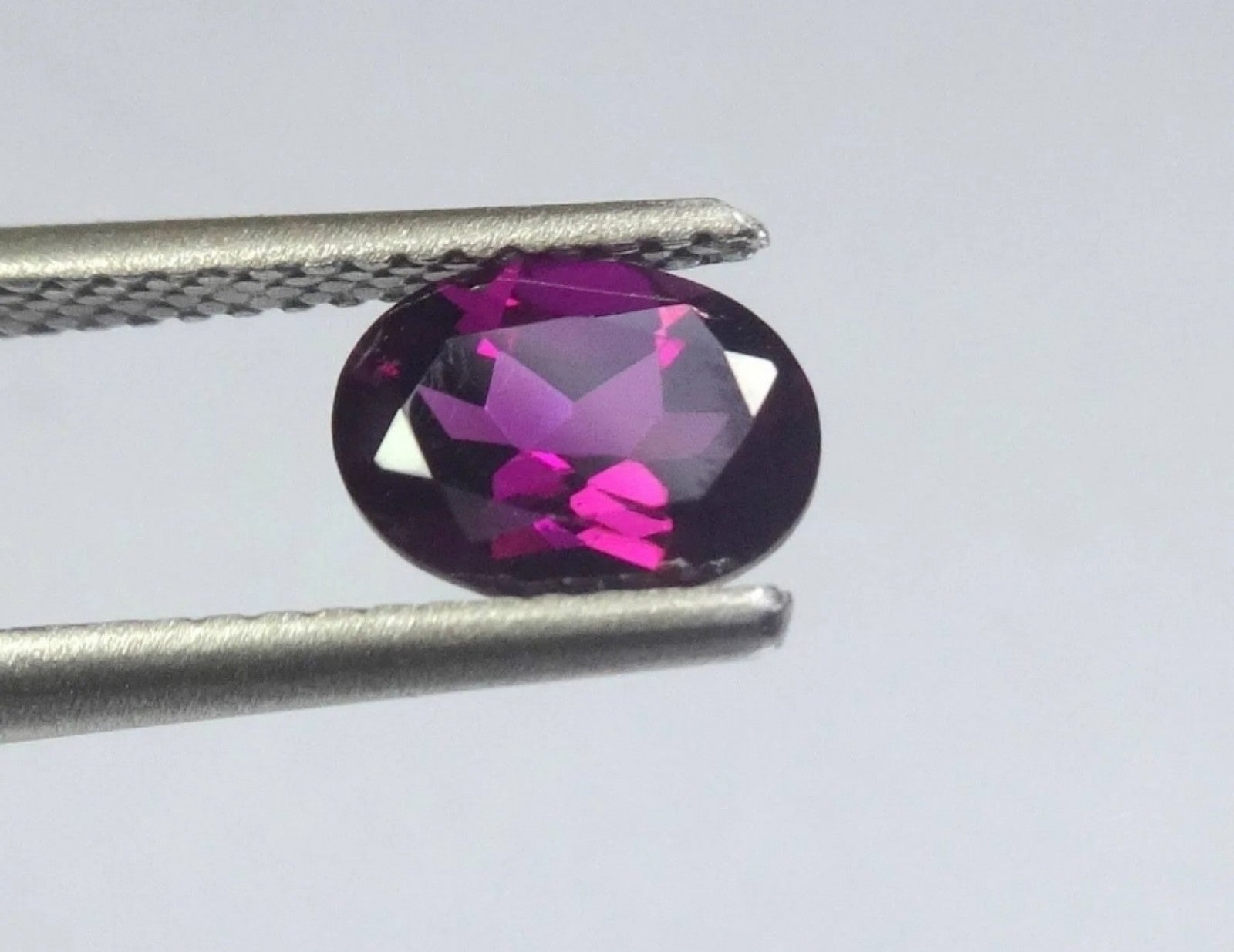 Very Rare 1ct Purple Rhodolite Tanzania Garnet - 1pc only