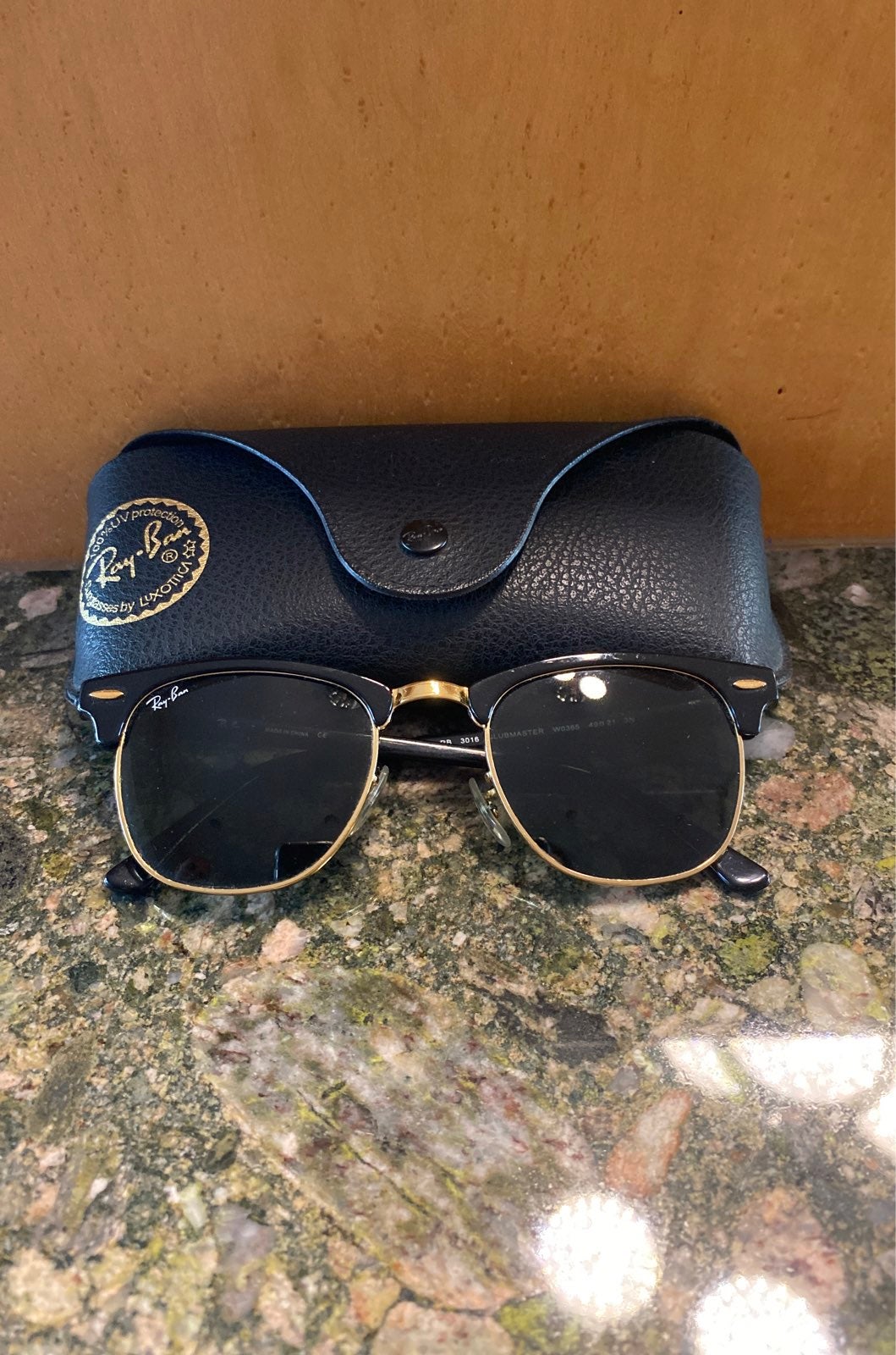 Ray-Ban RB3016 Clubmaster Classic Sunglasses