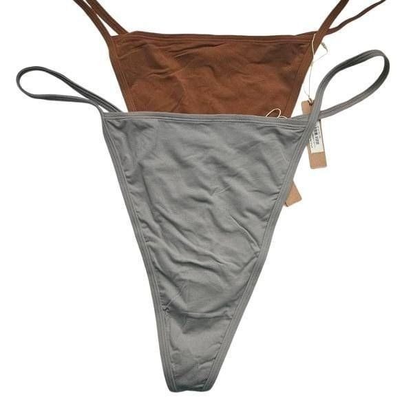 2 PAIR SKIMS STRING THONNG PANTY NWT