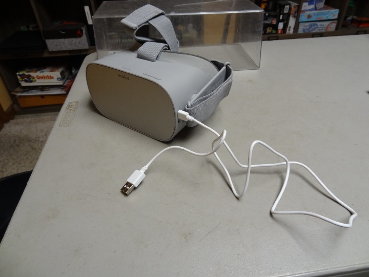 OCU LUS GO VR HEADSET MH-A64 (REPLACEMENT HEADSET ONLY) (WORKS WELL)