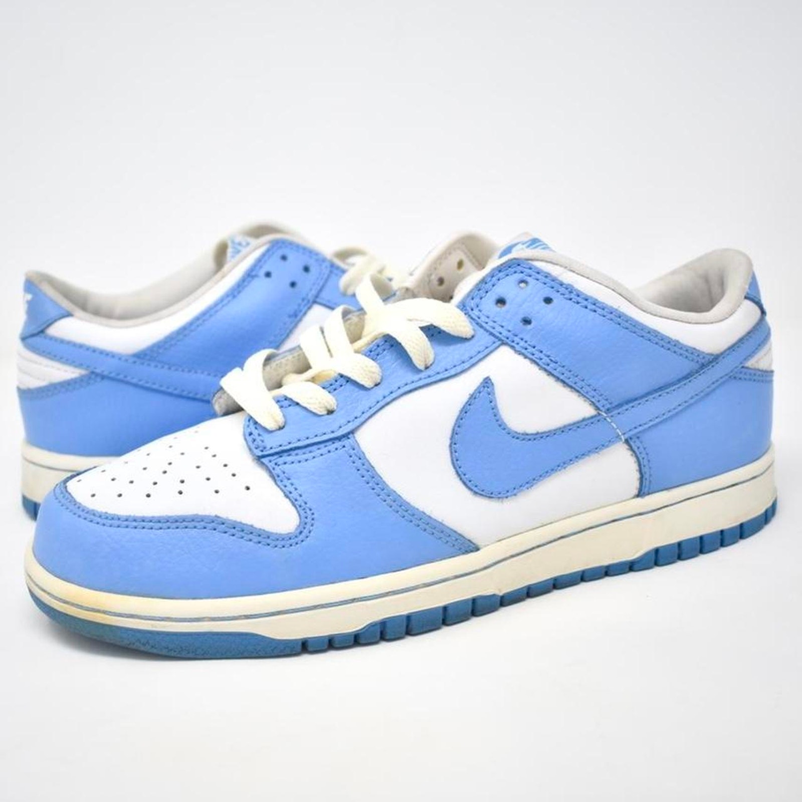 2005 Nike Dunk Low “University Blue UNC