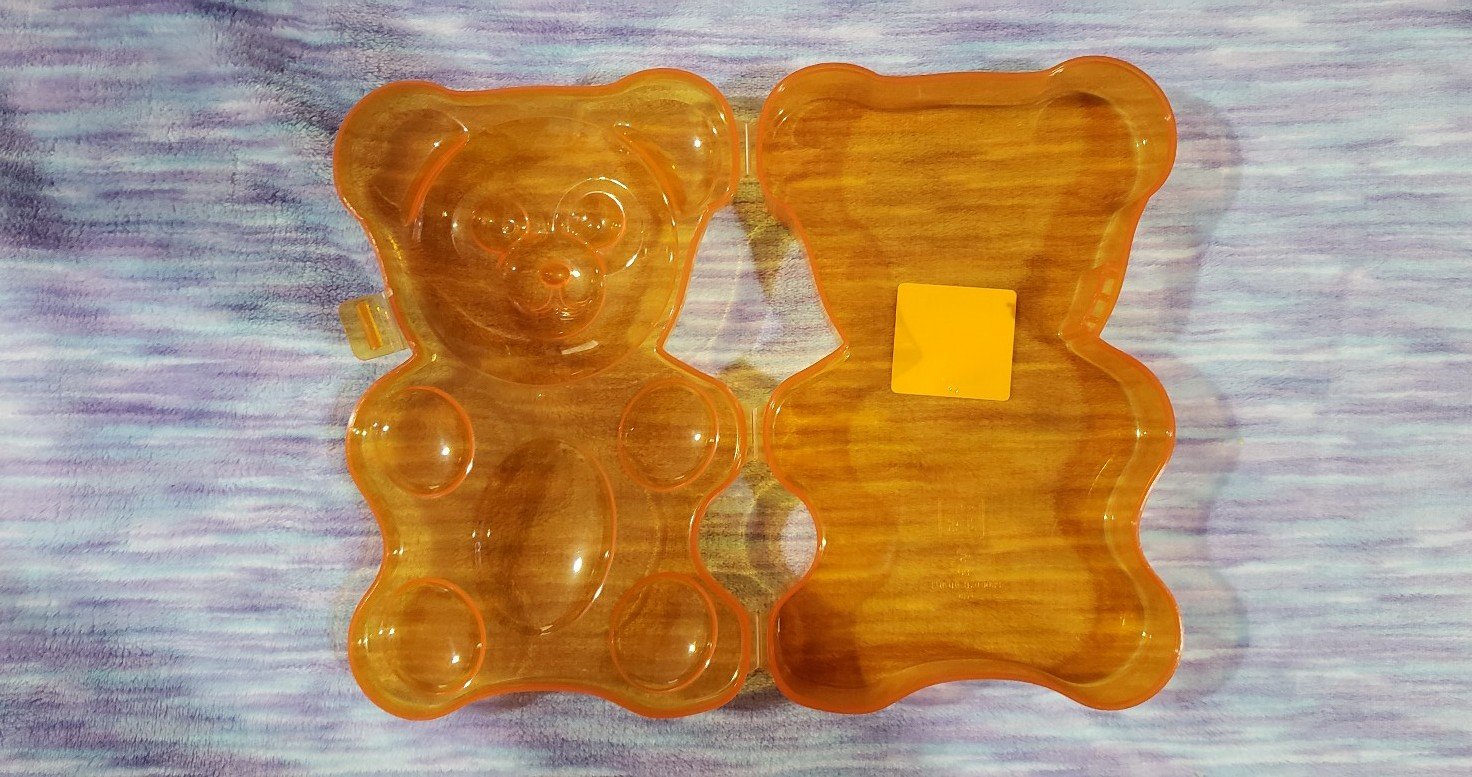 Gummy bear pencil case/compartment box - detail