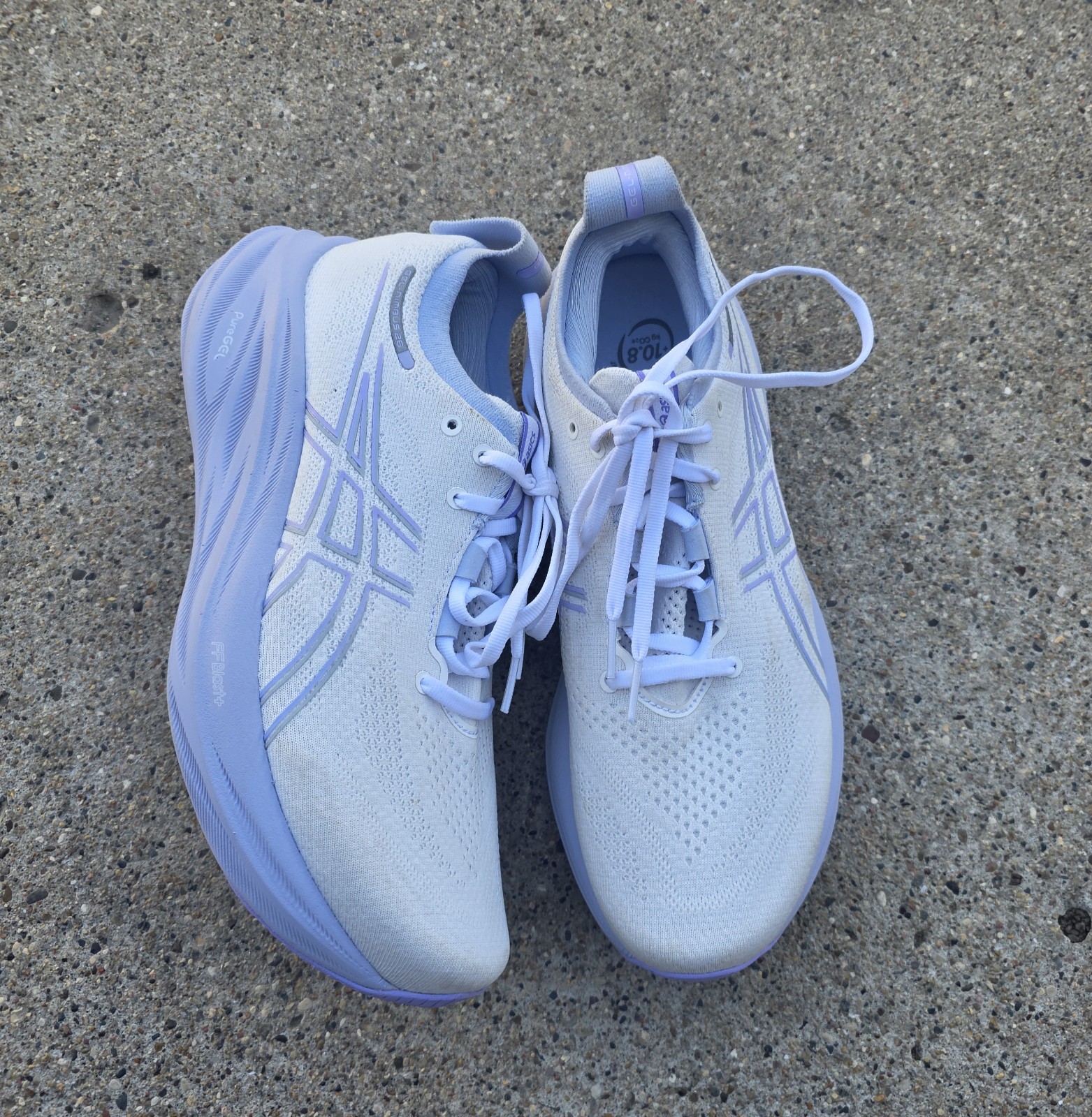 Asics Gel Nimbus 26 sneaker women's size 9.5