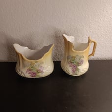 EXQUISITE Antique Circa 1920 Porcelain Victorian Open Sugar & Creamer Set.