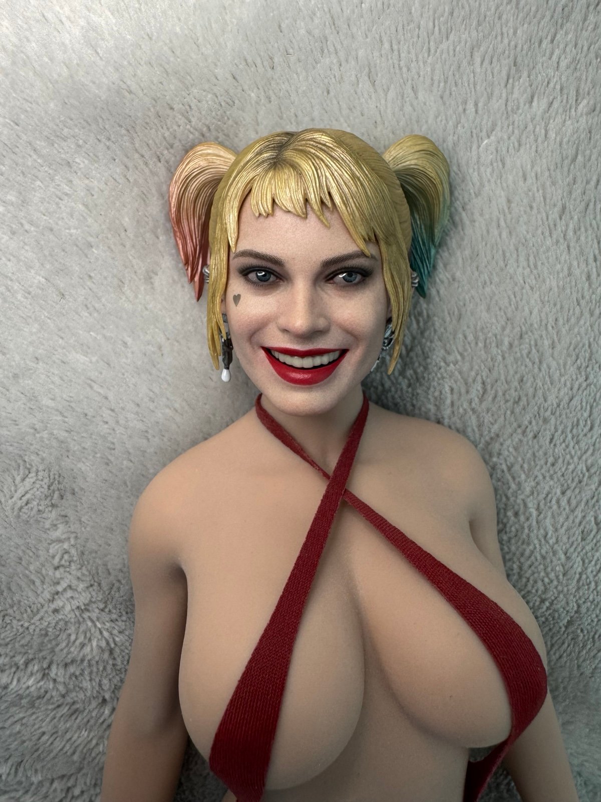 Harley Quinn Hottoys