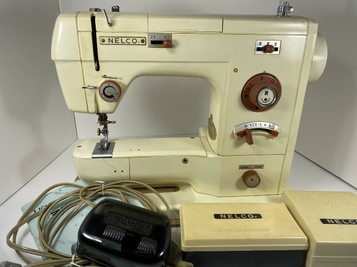 Nelco Sewing Machine SZF-3 Golden Stitch