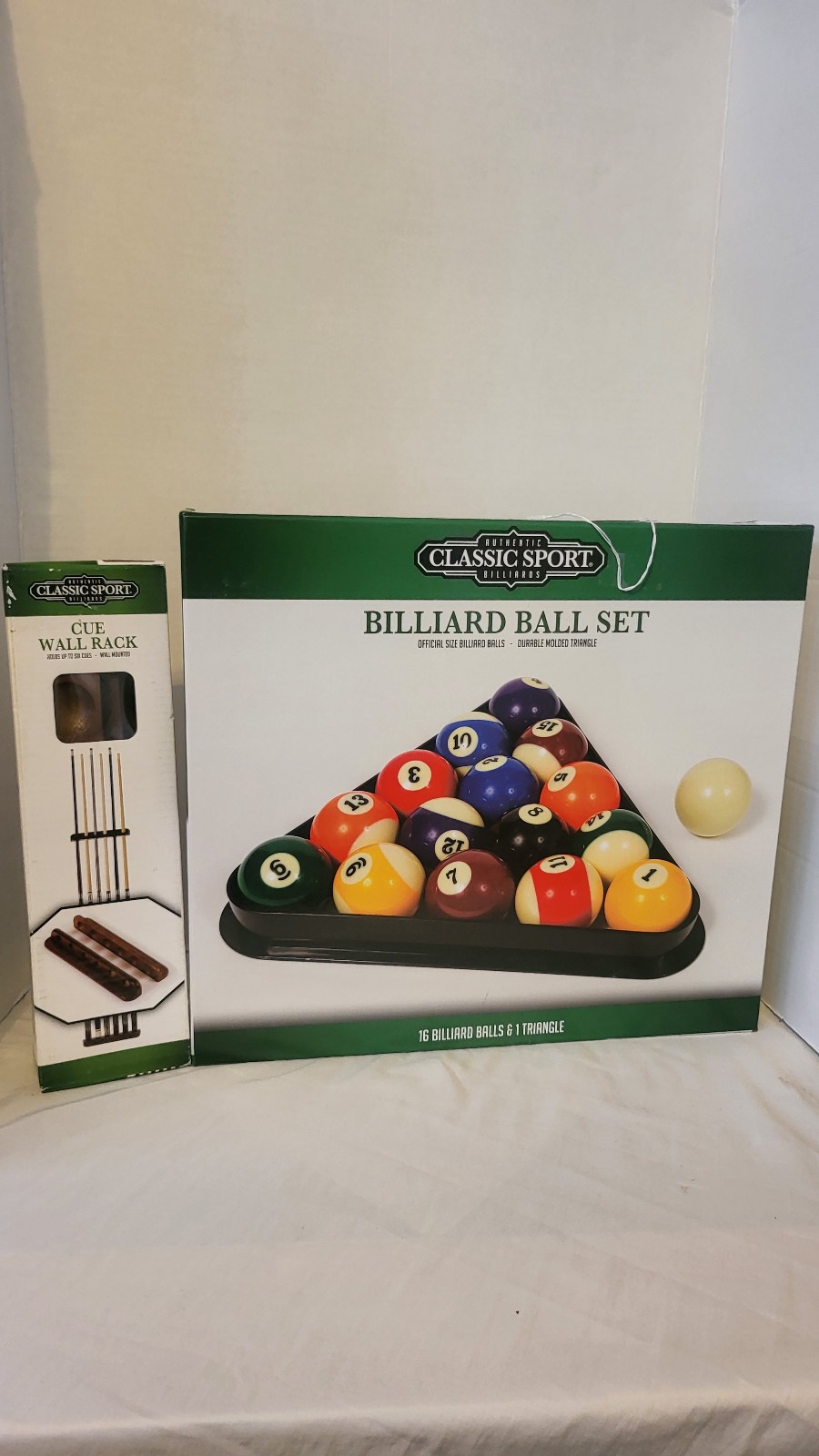 Classic Sport Billiard Ball Set with Cue Wall Rack