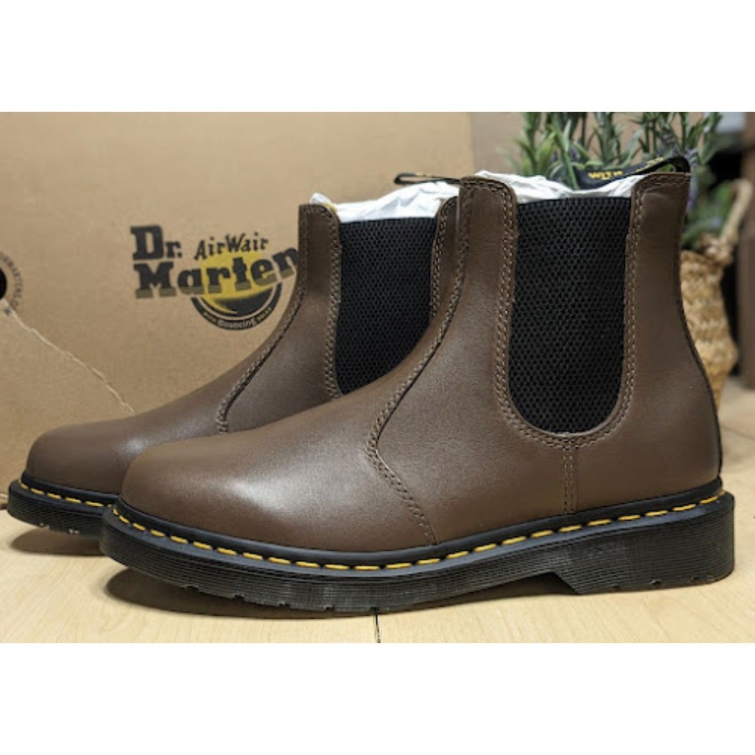 Dr Martens★2976 ARTIMUS CHELSEA BOOTS★兼用★KHAKI Dr. Martens - 2976 WarmWair Chelsea Boots in Black Grizzly