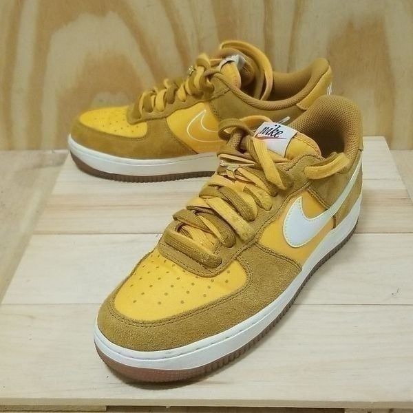 Nike Air Force 1 Low 'First Use 1971' Gold Suede Gum Women Size 9