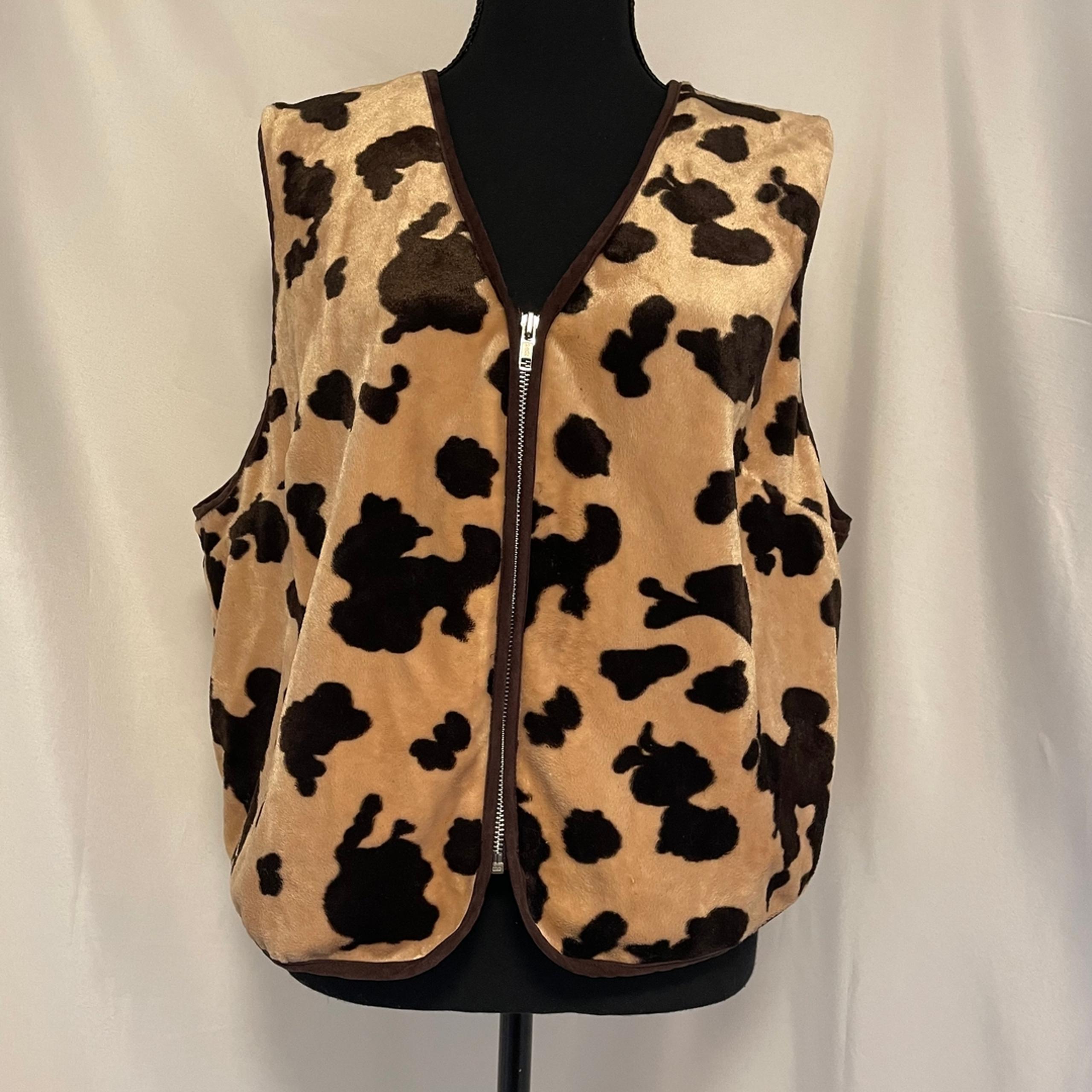 Women's XL Cow Print Faux Fur Vest White Stag