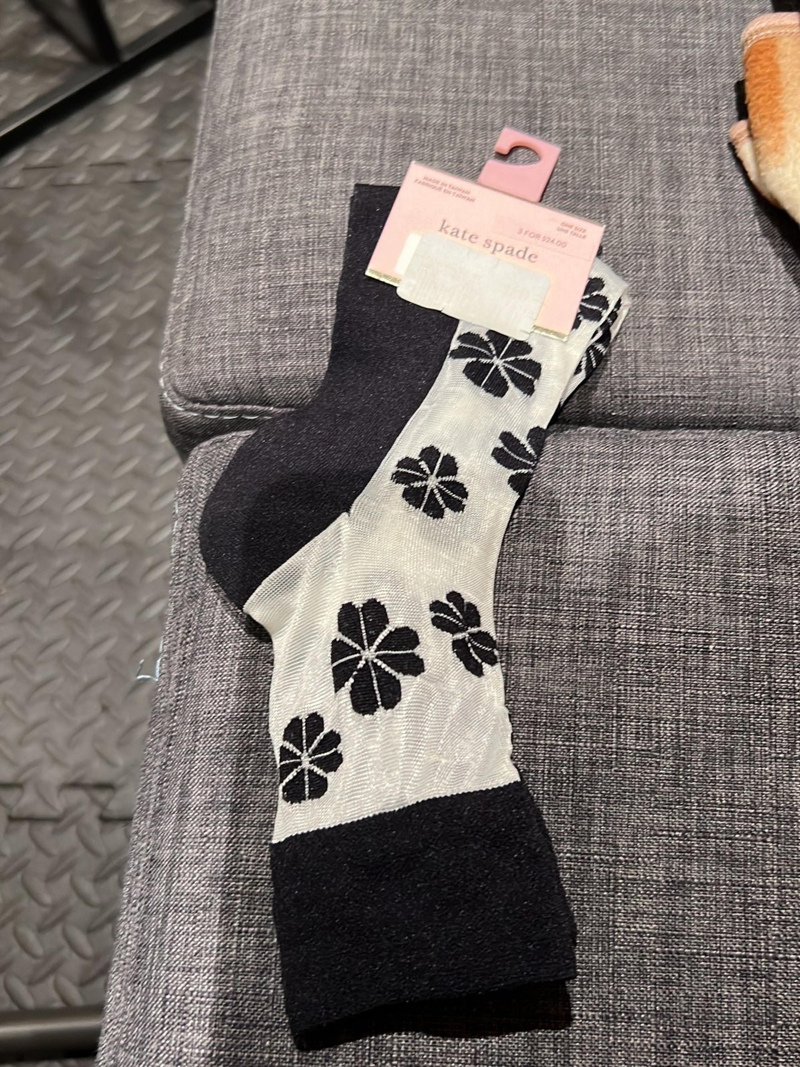Kate spade nylon socks one size flower floral
