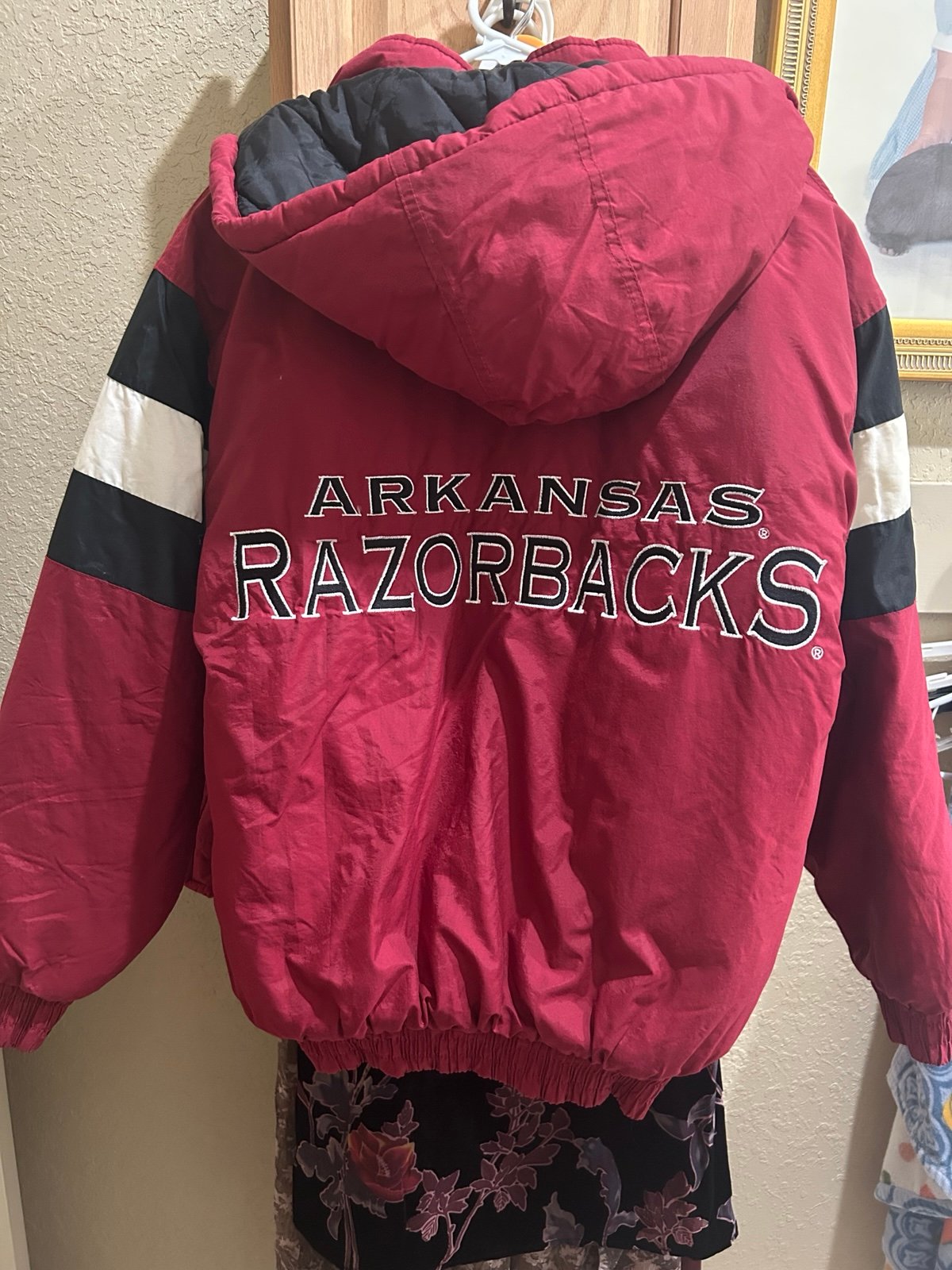 Vintage Style Logo 7 Arkansas Razorback puffer coat
