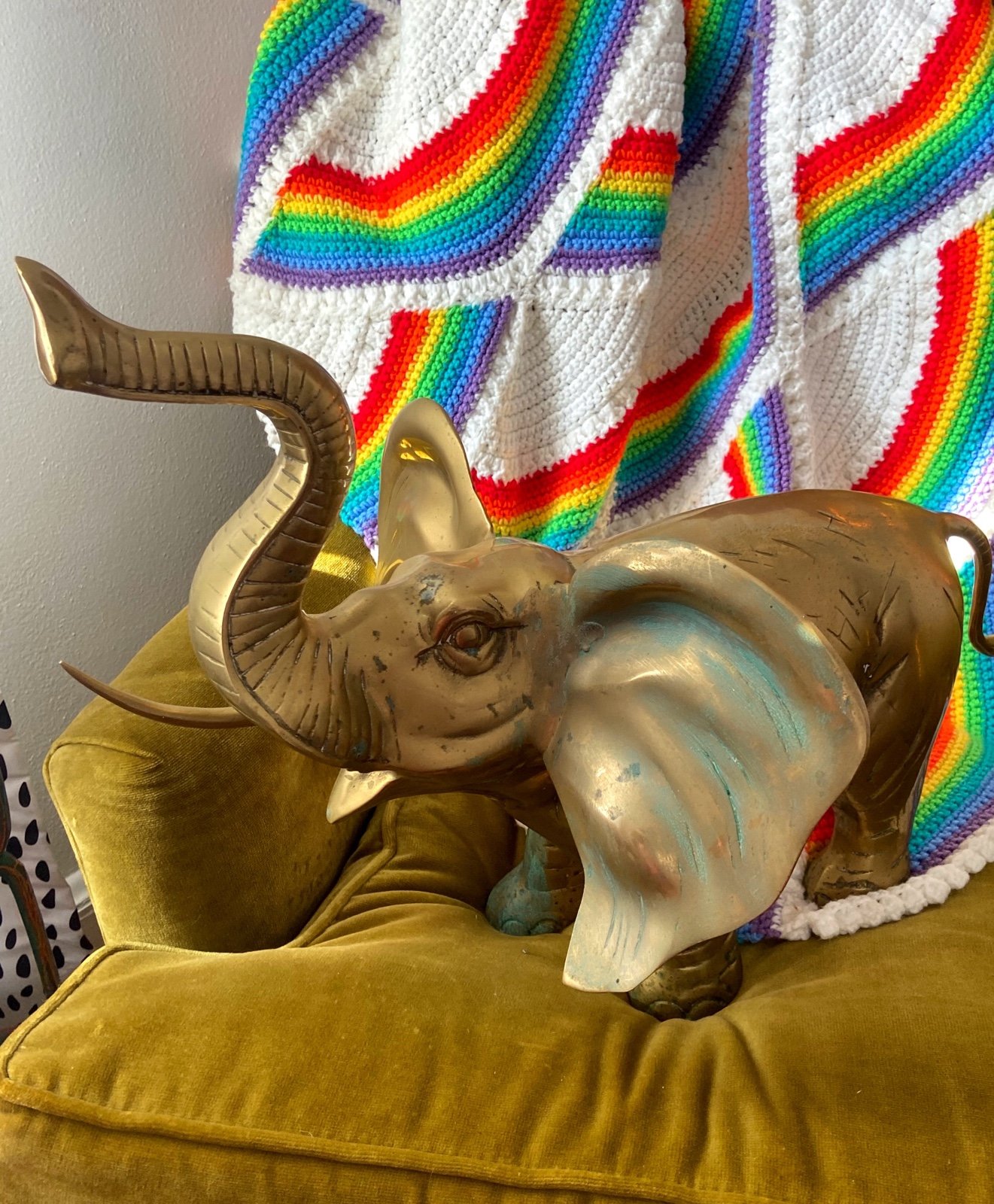 Beautiful Vintage Mid Century Brass Elephant Statue