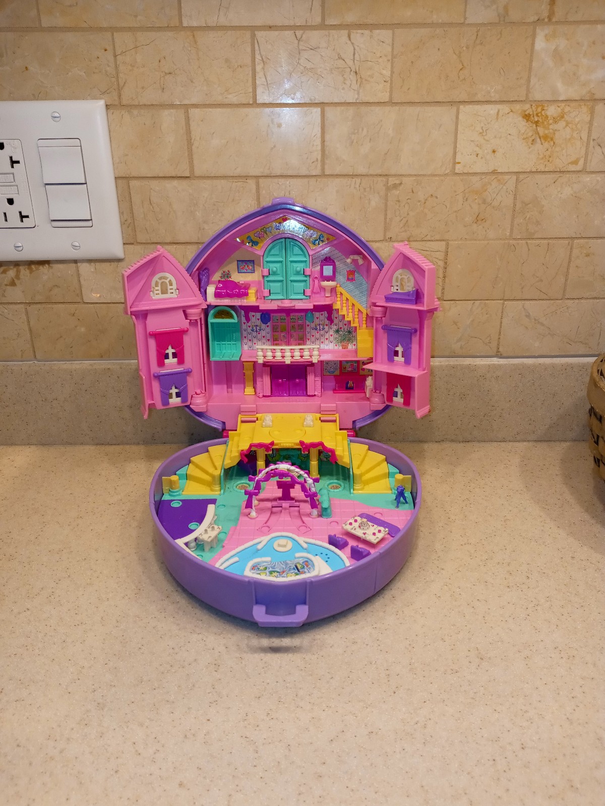 Polly Pocket 1994 Large Wonderful Wedding Chapel