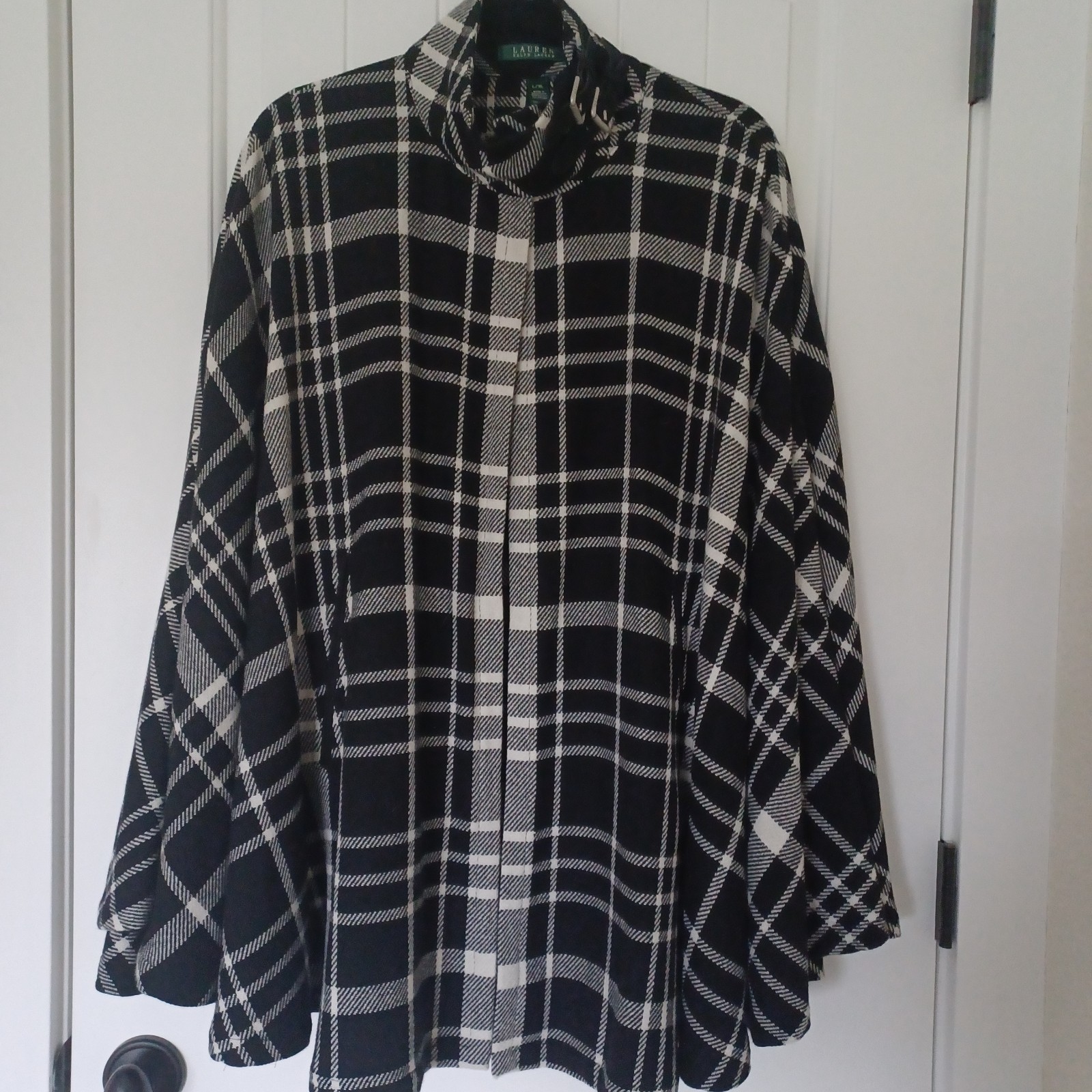 Lauren Ralph Lauren, black/white plaid wool cape, size large