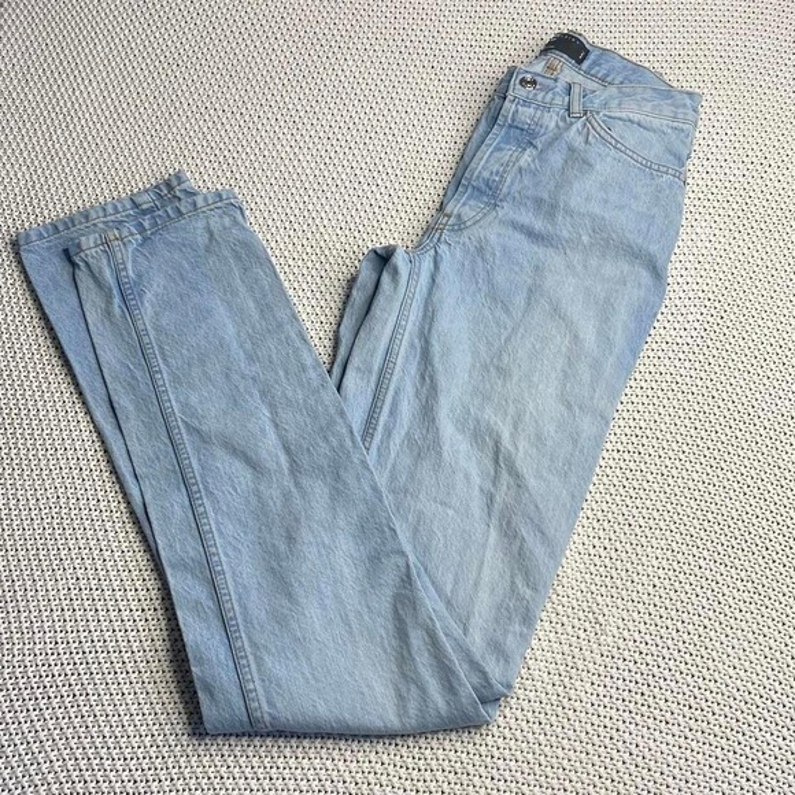 ASOS Light Wash Tall Jeans SIze 26/38