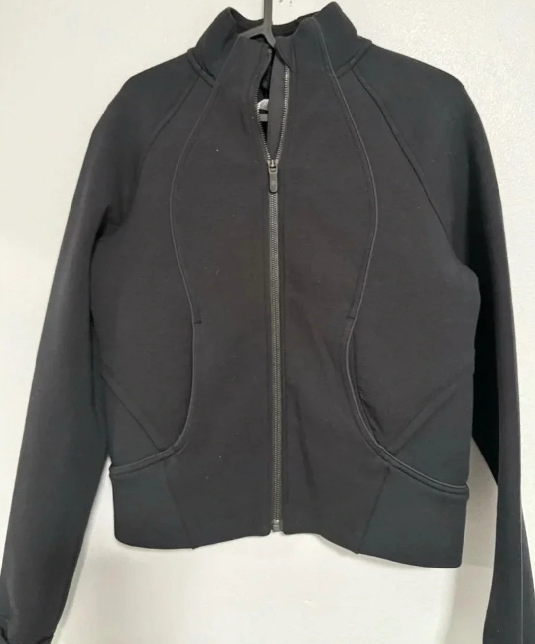 100％本物 up zip black 6 size Lululemon stretchy with jacket bomber ウォーキング・ランニングウェア