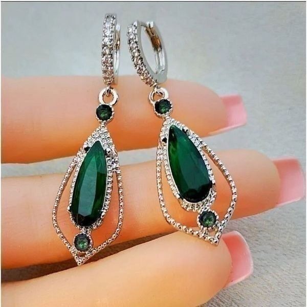 The Emerald Empire 925 Silver Emerald drop Earrings