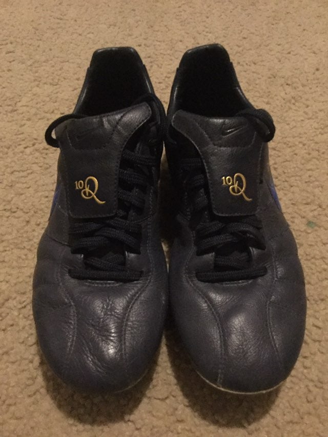 Soccer cleats